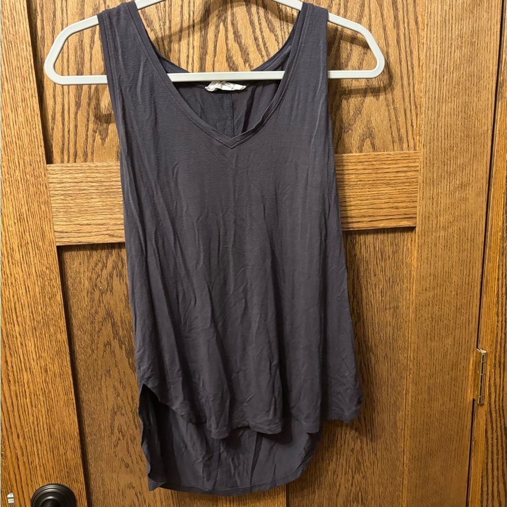 Grey tank top